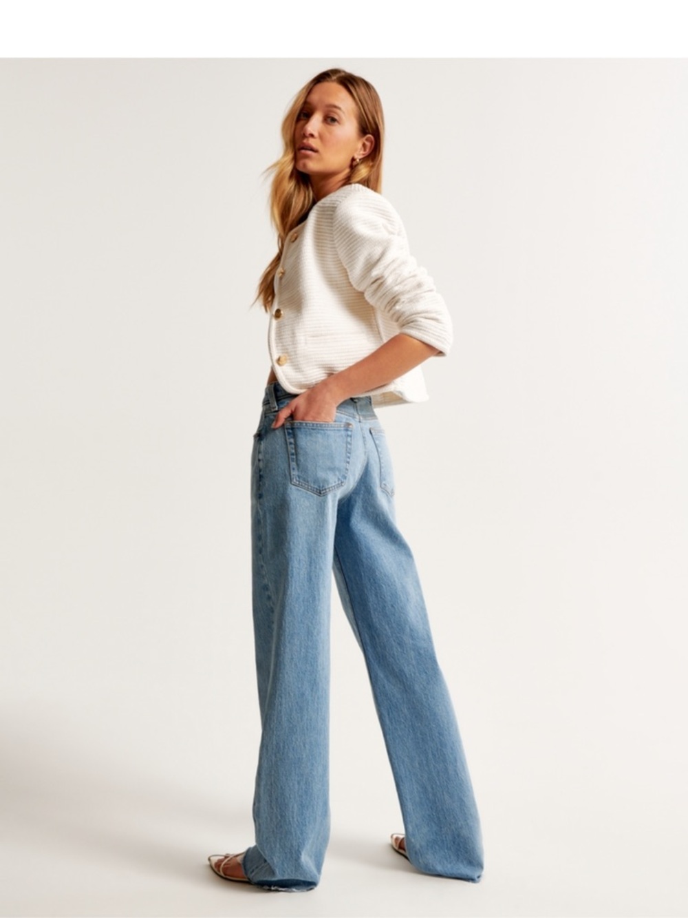 Abercrombie Low Rise Baggy Jean - Picture 2 of 5